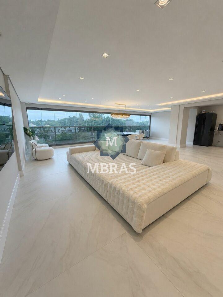 Apartamento em condominío requisitado no Campo Belo