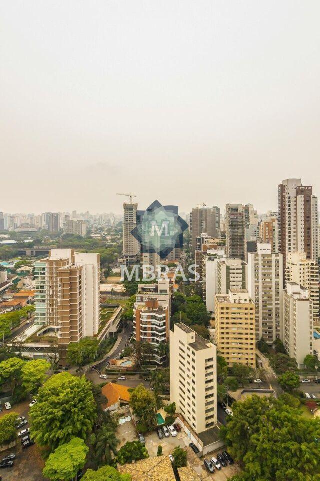 Vista Definitiva, Living Imponente e Sofisticação em Cada Detalhe