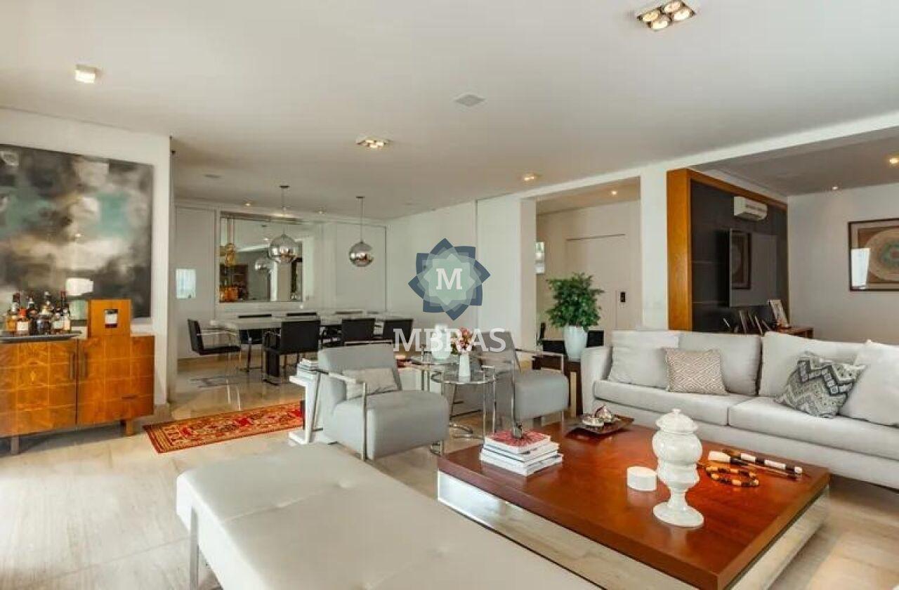 Apartamento no melhor de Moema Passaros.