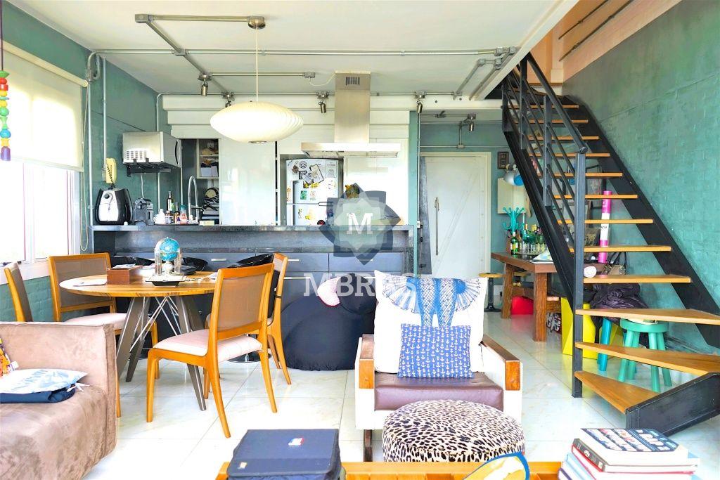 LOFT CHARMOSÍSSIMO NO CORAÇÃO DO ITAIM 163m²