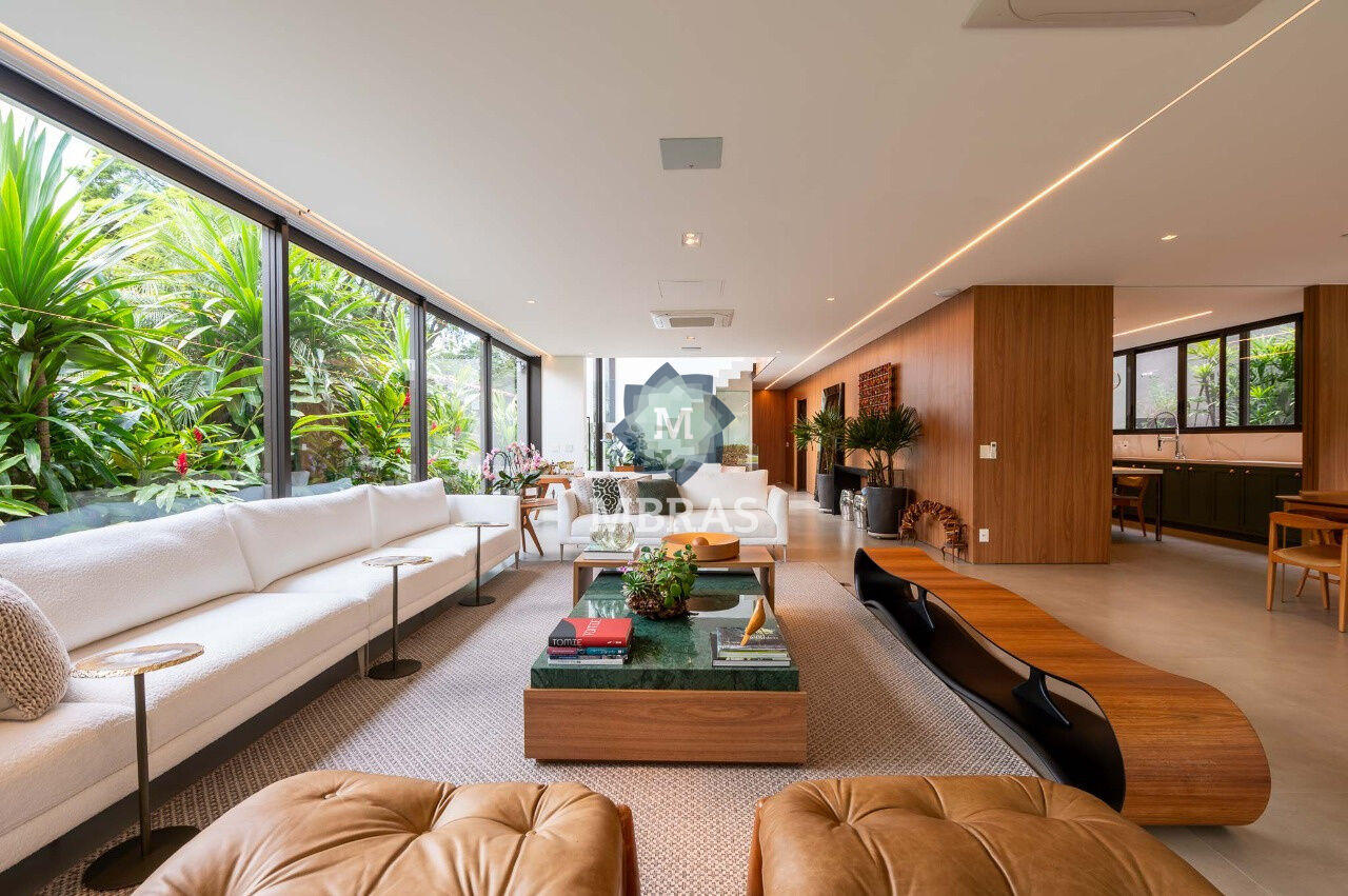 Casa contemporânea de alto padrão no Alto de Pinheiros | Porteira fechada