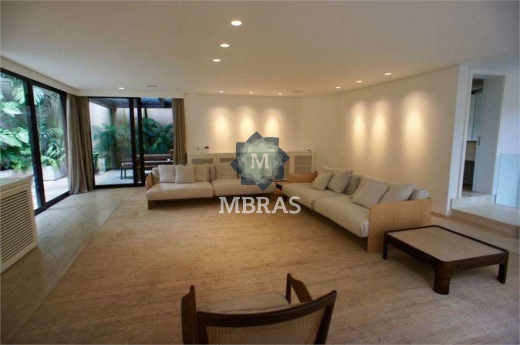 Casa em localização espetacular no Jardim Europa
