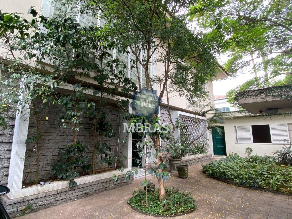 Casa para reforma em localização nobre do Jardim Europa