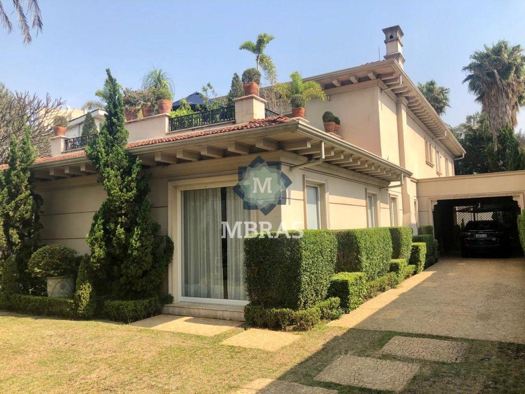 Belíssima Casa Neoclássica - Jardim Europa