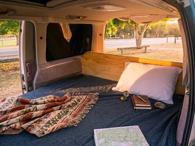 Mystery Machine — double bed (bedding not included)