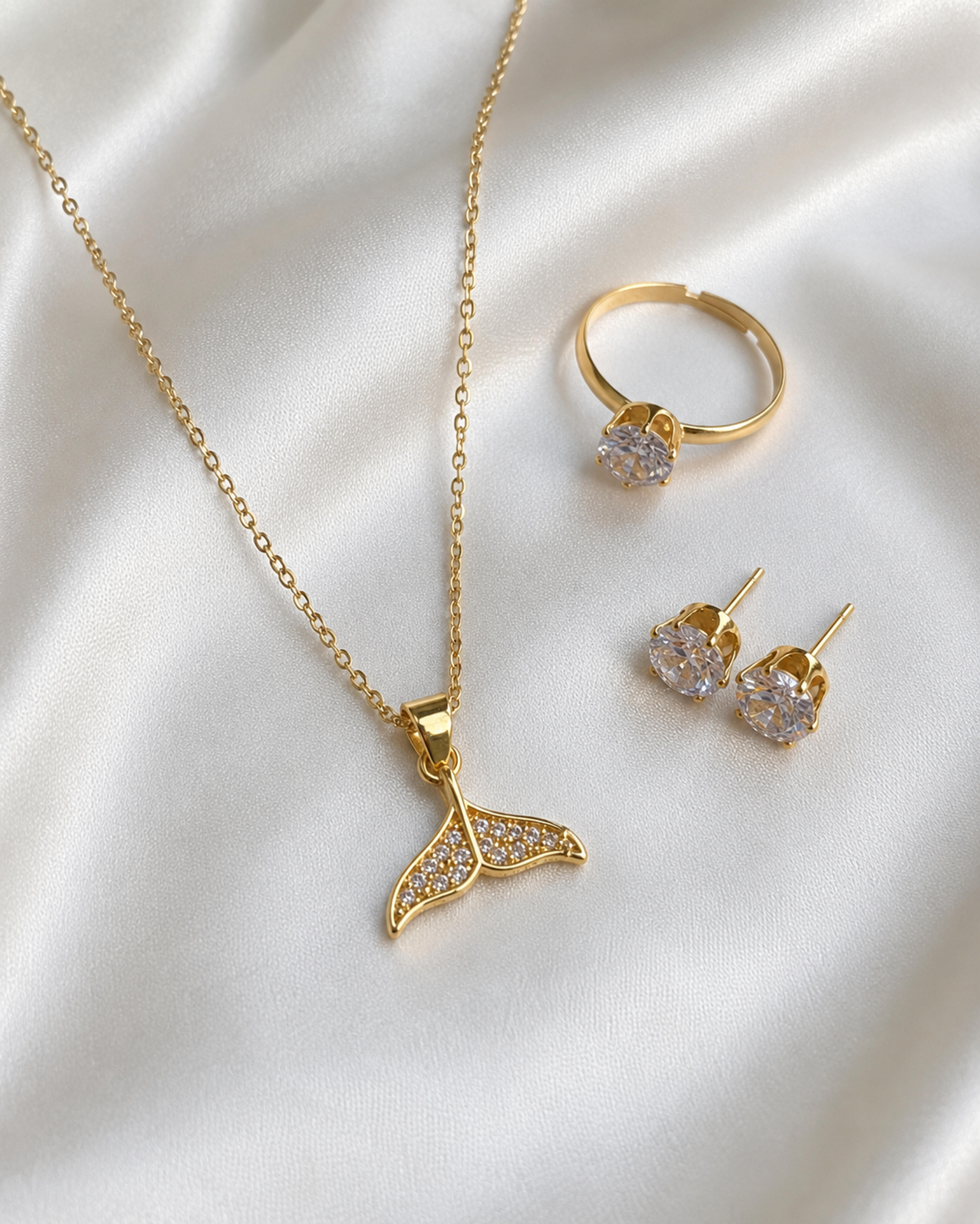 Gilded Winged Radiance Jewelry Set