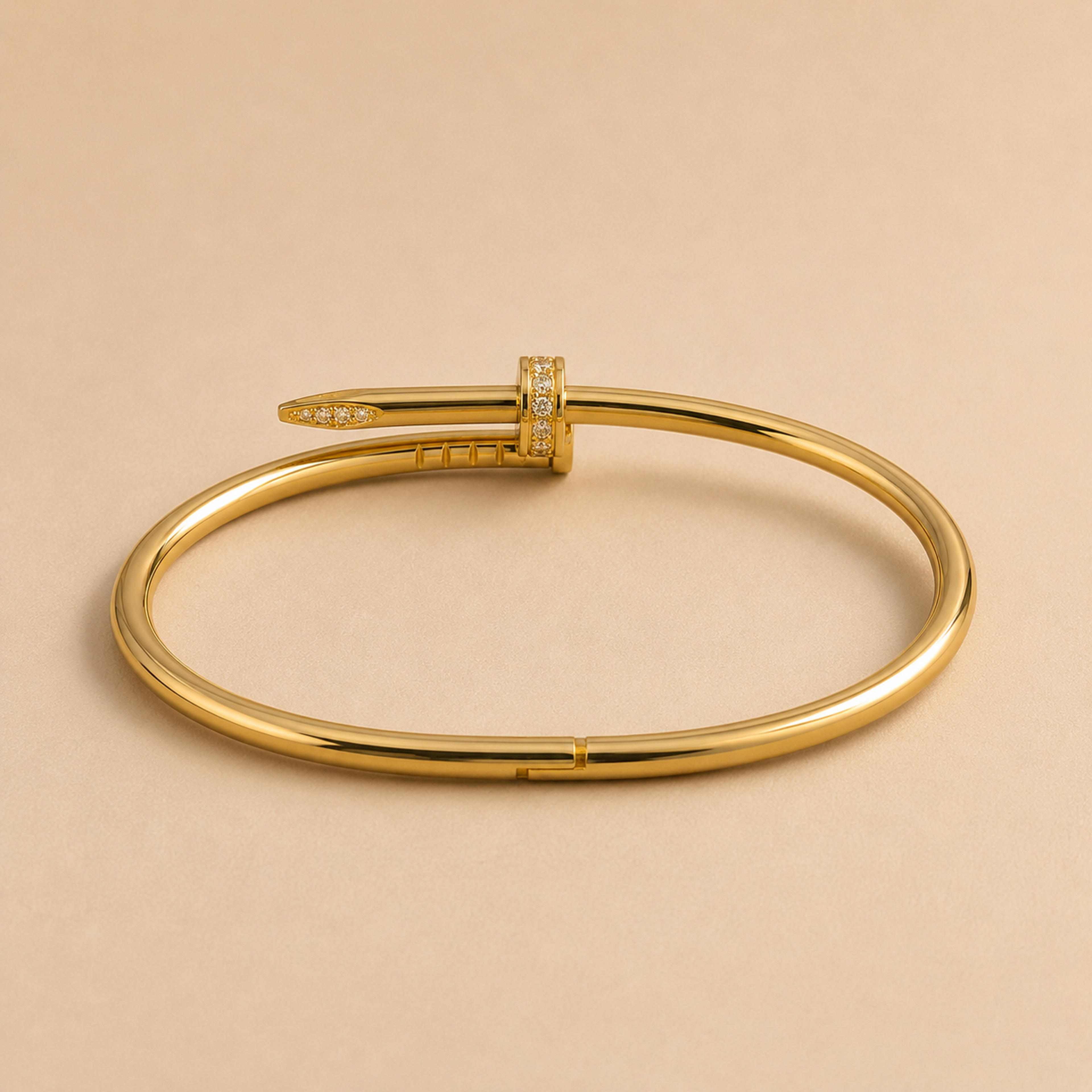 Gilded Cartier Nail Stainless Steel Hand Cuff