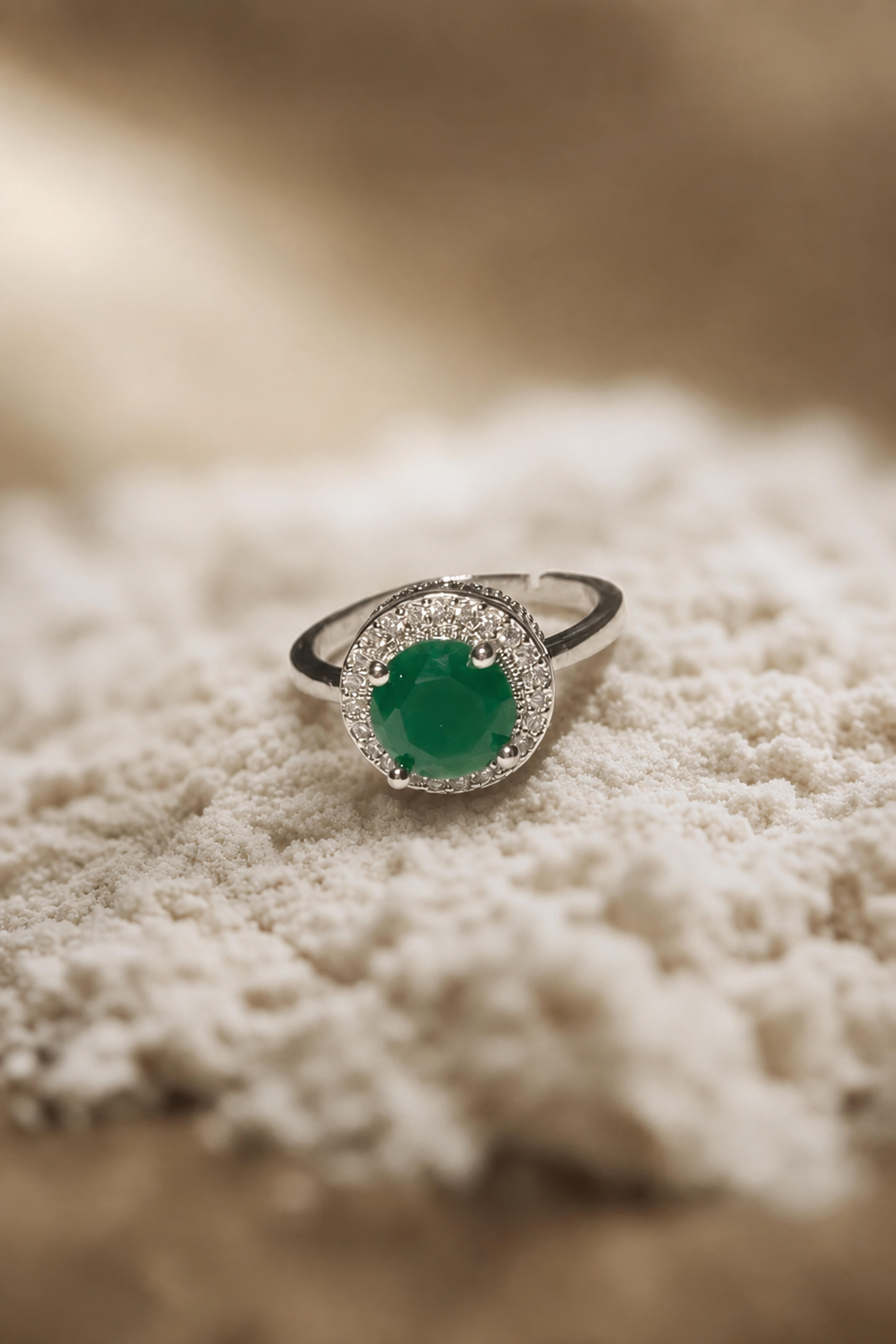 Emerald Radiance Stone Ring 