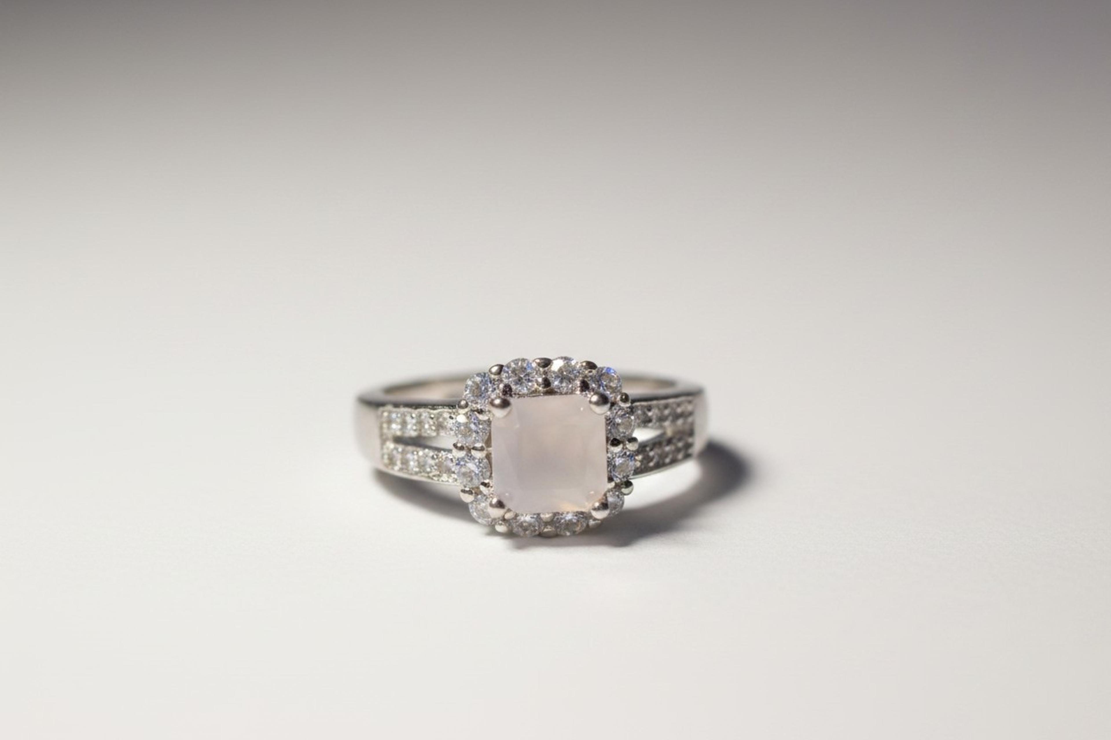 Rose Quartz Royal Ring 