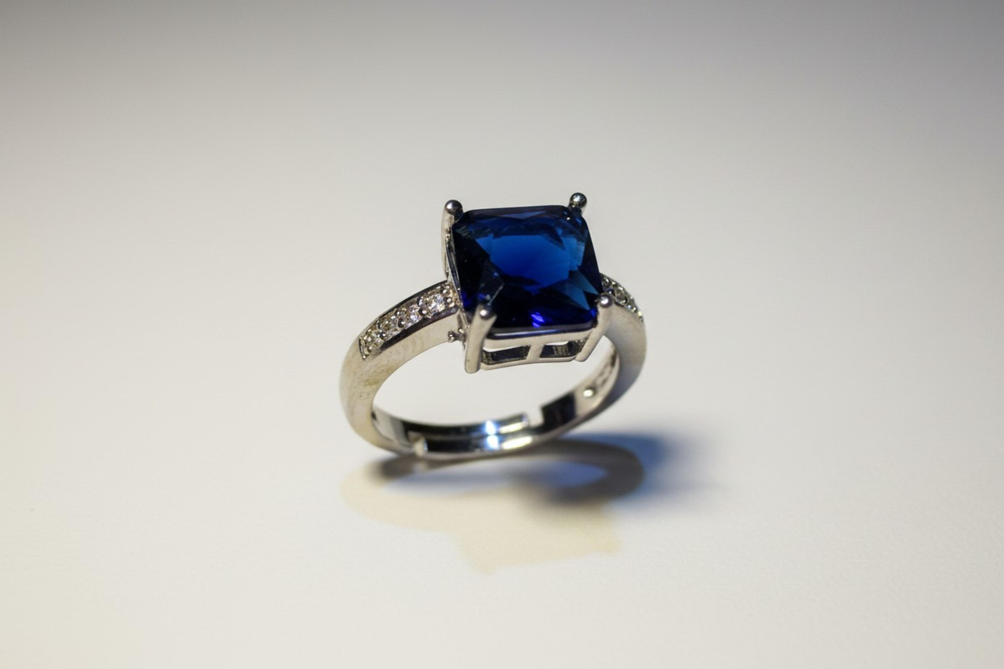 Sapphire Blue Square-Cut Ring