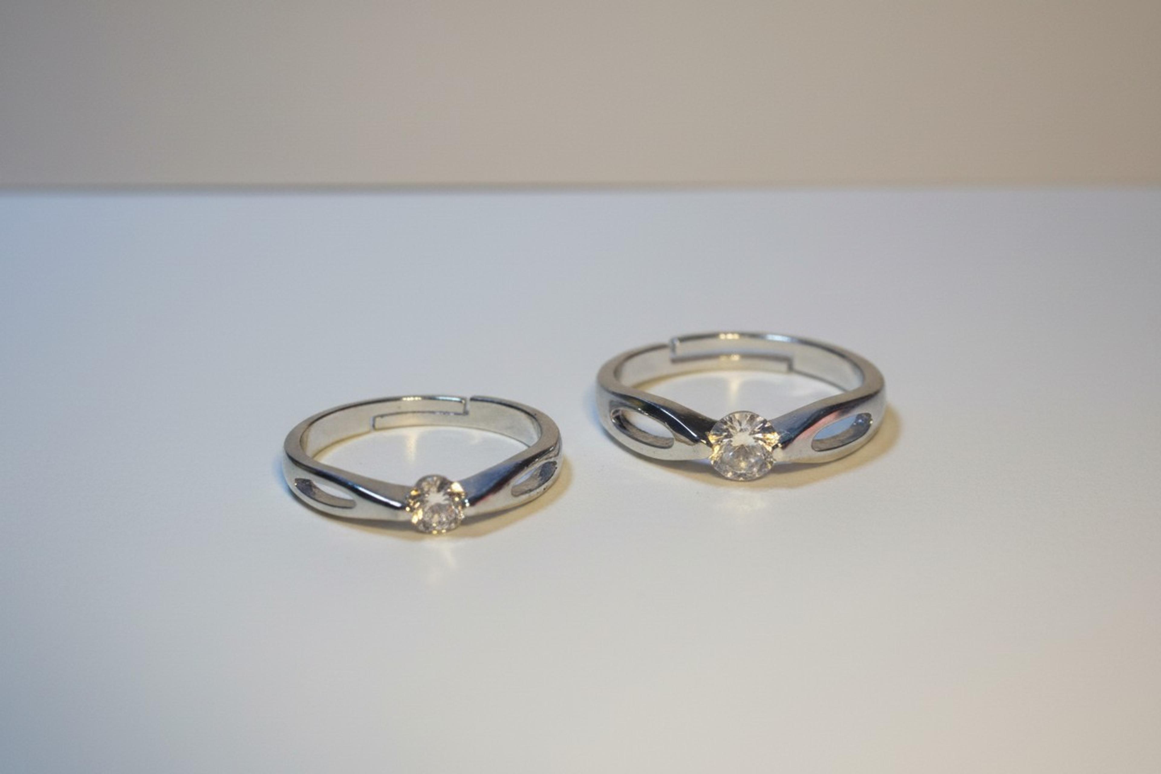 Classic Solitaire Couple's Ring Set