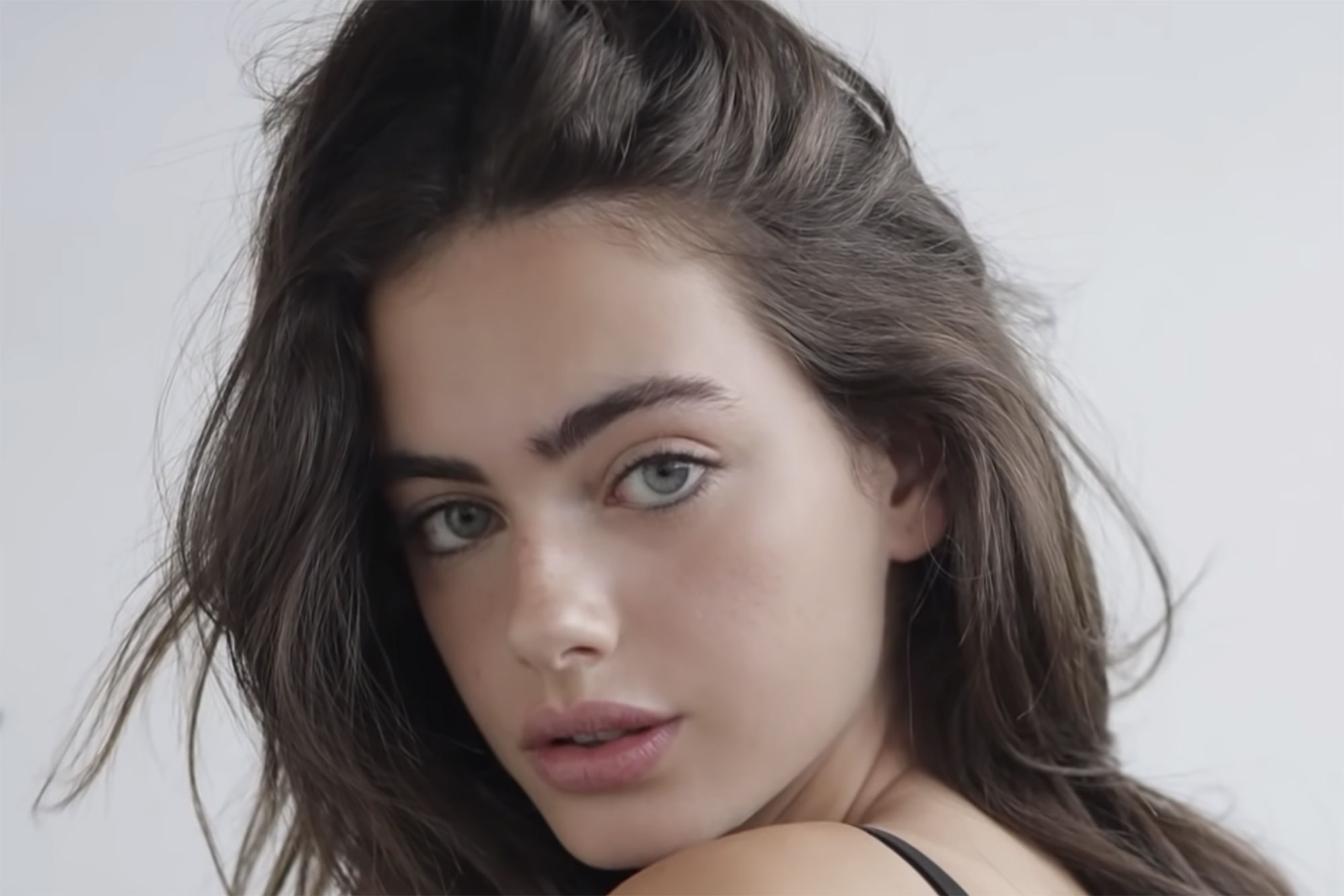 [Image: yael-most-beautiful-video_DTZb9Lgeg.jpg]