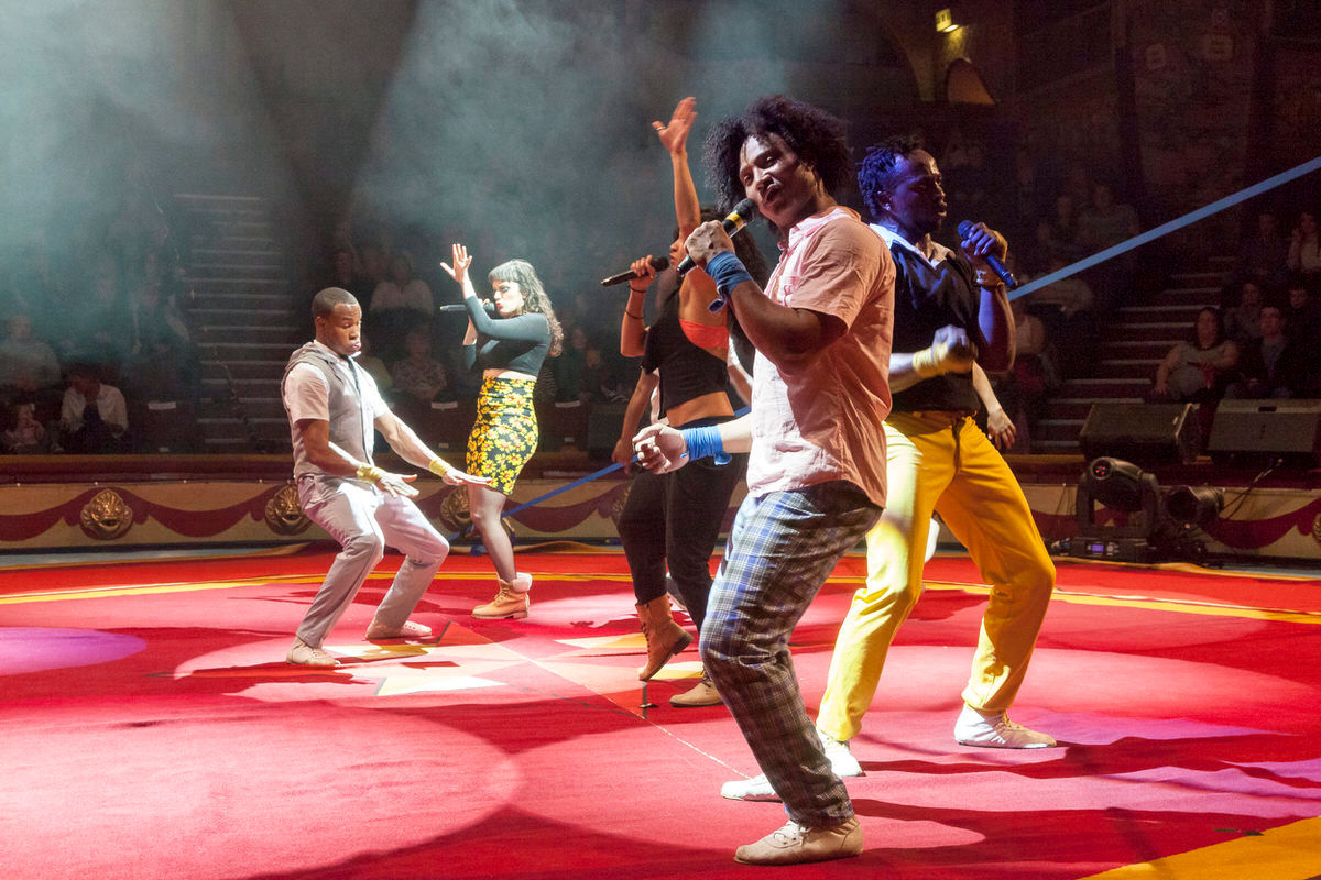 Circolombia At Blackpool Tower Circus - Showzam! Photography By Yannick Dixon