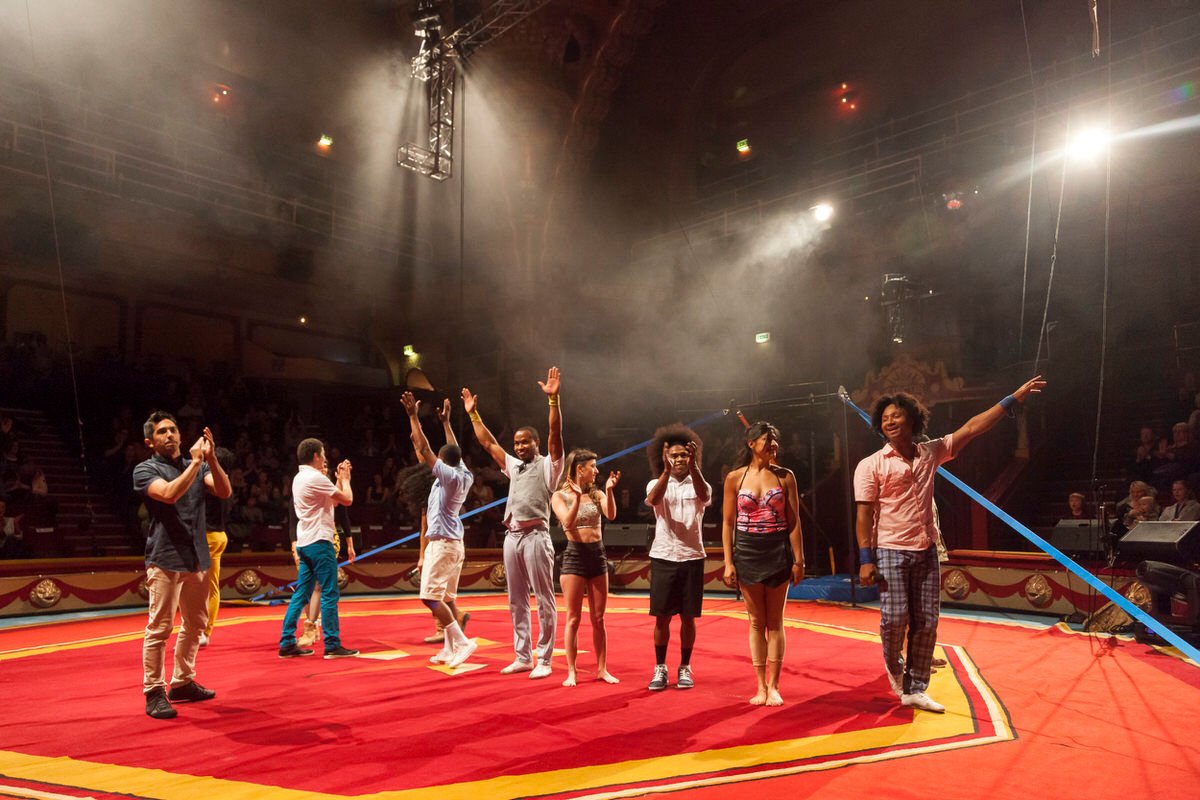Circolombia At Blackpool Tower Circus - Showzam! Photography By Yannick Dixon