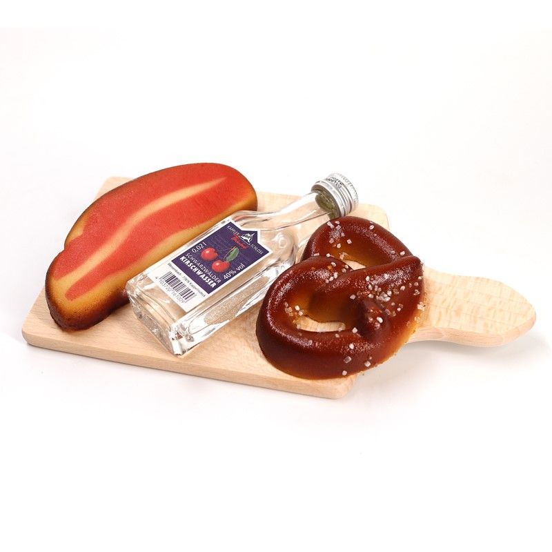 Marzipan-Schinkenvesper mit Kirschwasser