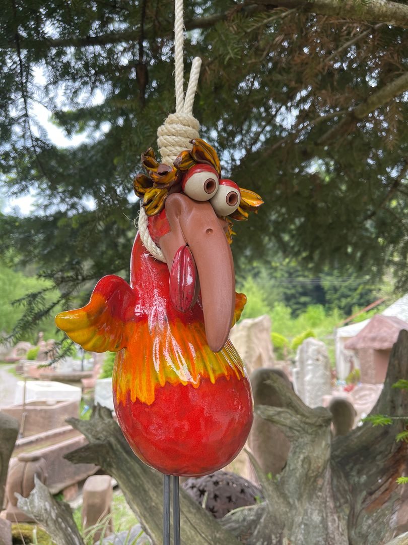 Böhser Onkel aus Keramik, rot, Frostsicher, Unikat, Handarbeit, Gartendeko, Hochwertig