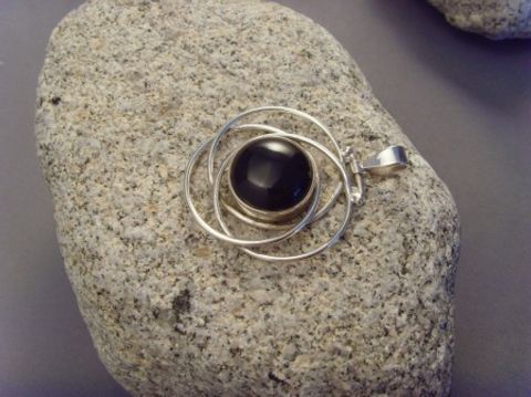 Onyx-Anhänger 3 Ringe - 925'er Silber