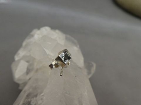 Blautopas Ohrstecker / 925'er Silber / Quadratisch