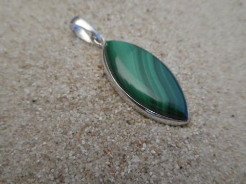 Malachit - Anhänger / 925 Silber / Navett