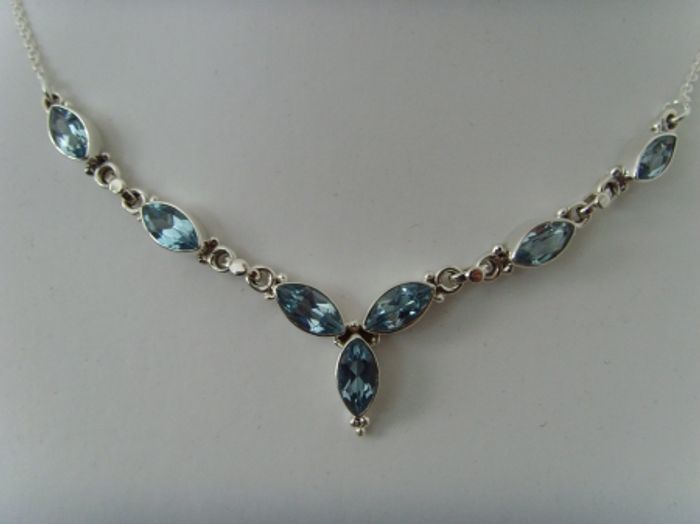 Blautopas - Collier / Navettenform - Silber 925