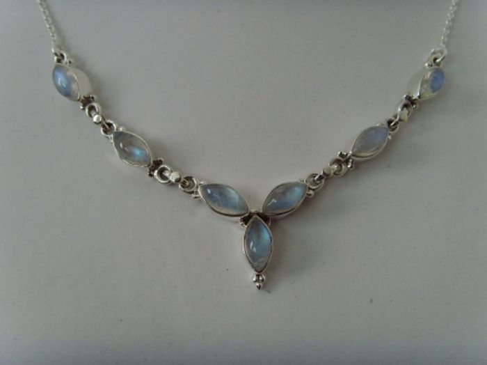 Mondstein - Collier / Navettenform - Silber 925