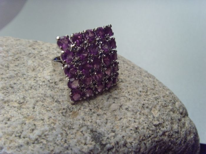 Amethyst-Ring / 925'er Silber rhodiniert