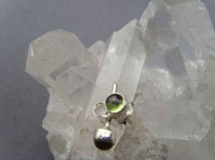 Peridot Ohrstecker - Rund - 925'er Silber