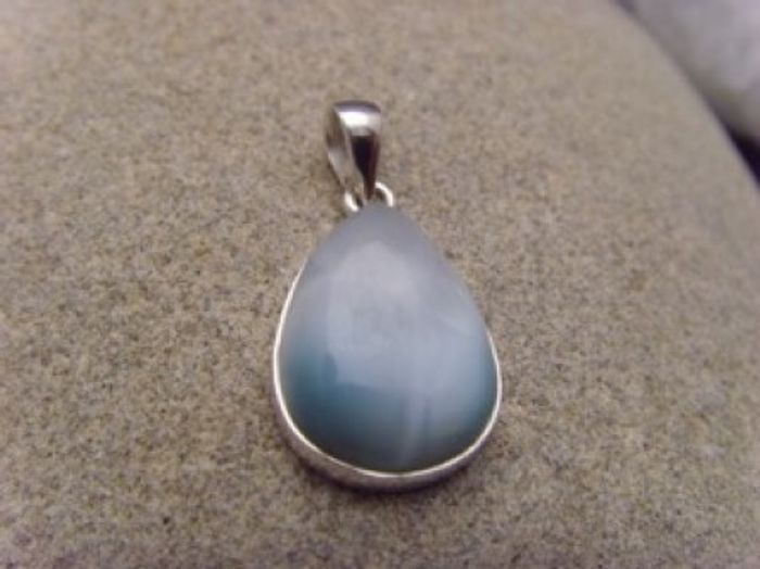 Larimar Anhänger / Tropfenform