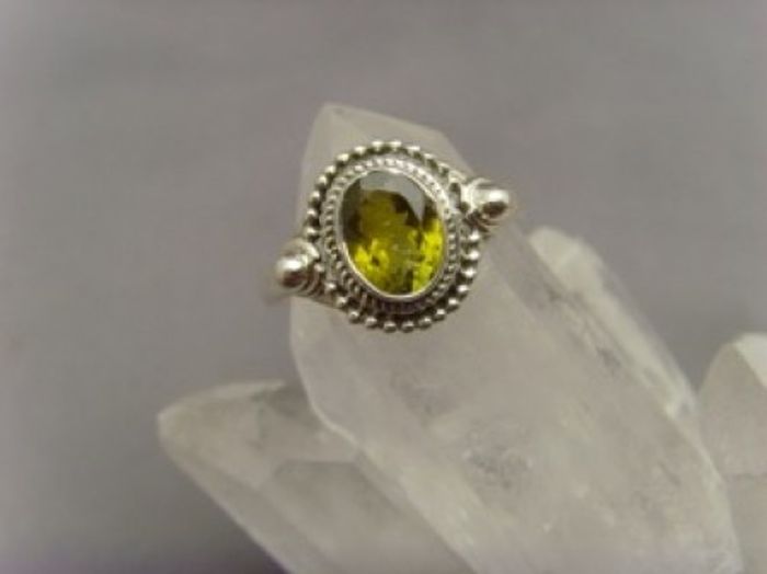 Turmalin Ring / 925'er Silber / facettiert