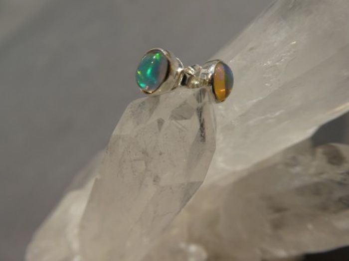 Opal Ohrstecker - Oval - 925'er Silber