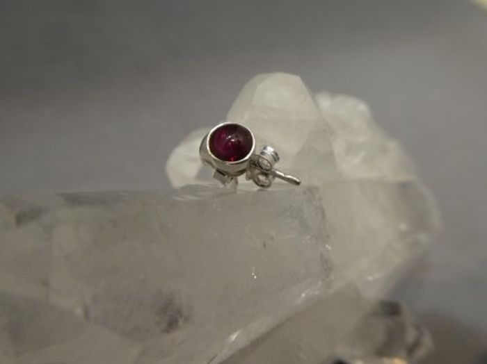 Granat Ohrstecker - Rund - 925'er Silber