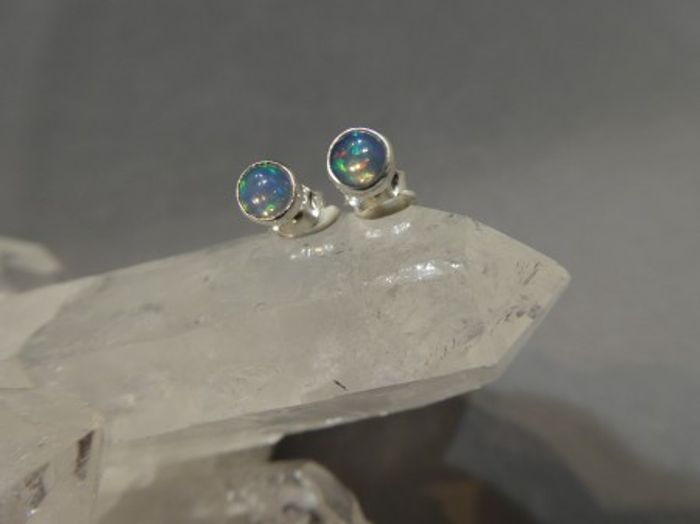 Opal Ohrstecker - Rund - 925'er Silber