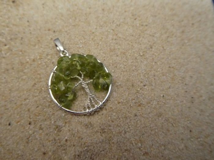 Lebensbaum-Anhänger Peridot / 925'er Silber