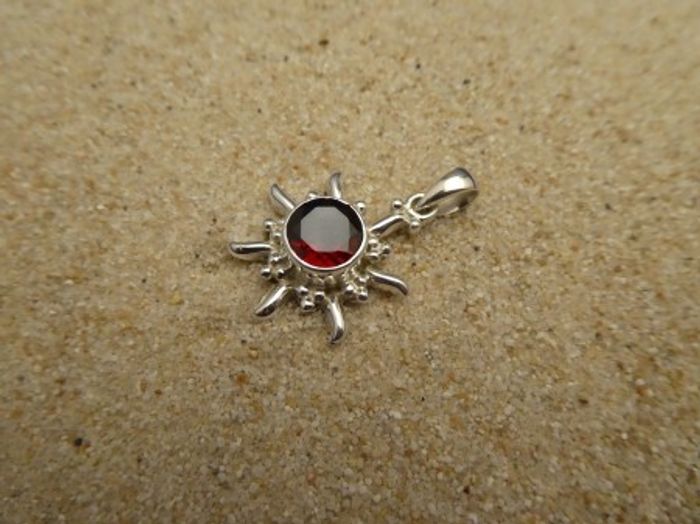 Inka Sonne / 925 er Silber / Granat