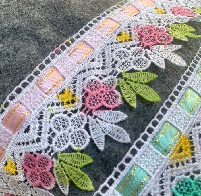 3 Meter Spitzenborte 6,7cm Weiß Rosa Spitze Schleife Ätzespitze Tischdecke Borte