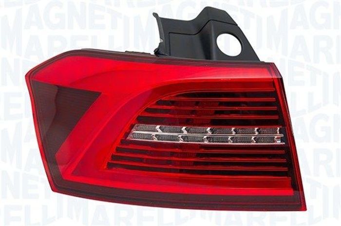 Lampe hinten R (äußerer Teil, LED) passt zu: VW PASSAT B8 Kombi 08.14-01.19