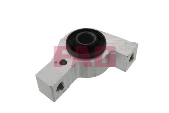 Silentblock der Schwinge vorne hinten L/R (18x50x42 mm) passt zu: CITROEN C5...