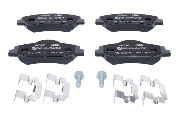 Bremsbelagsatz vorne , passt zu: PEUGEOT 301, 308, 308 II 1.2-2.0D 11.12
