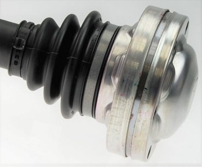 Achswelle hinten R 708mm (runderneuert) passt zu: PORSCHE BOXSTER, BOXSTER SP...