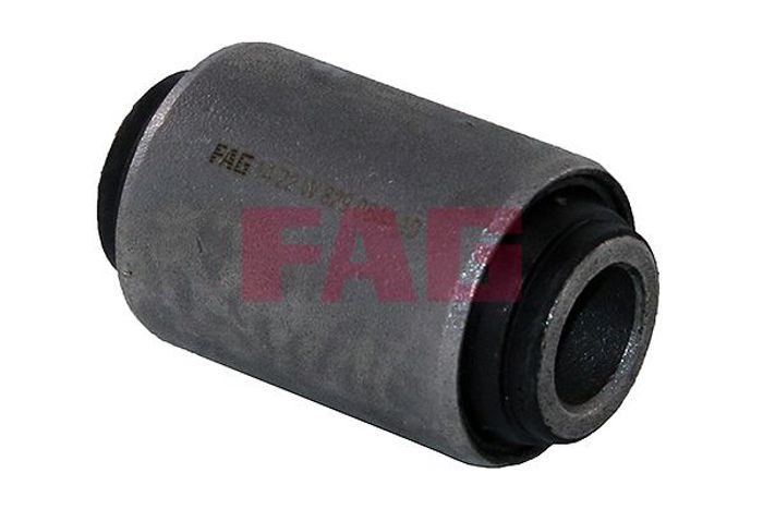 Silentblock der Schwinge vorne vorne L/R (14,3x32,2x42/55 mm) passt zu: NISSA...