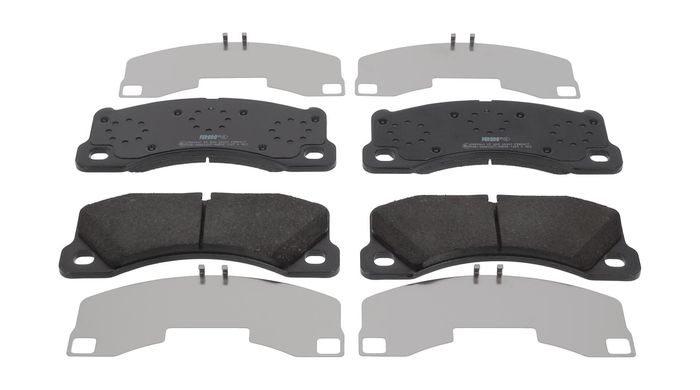 Bremsbelagsatz vorne , passt zu: PORSCHE CAYENNE, MACAN, PANAMERA, PANAMERA S...