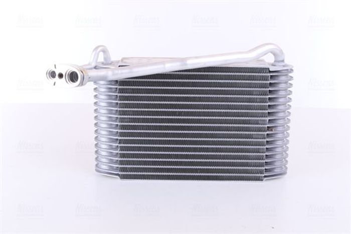 Verdampfer der Klimaanlage passt zu: AUDI 80 B4, A4 B5 1.6-2.8 03.94-09.01