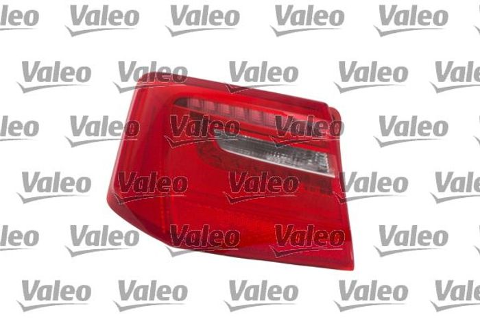 Lampe hinten R (äußerer Teil, LED, blinkerfarbe weiß, glasfarbe rot, rückfahr...
