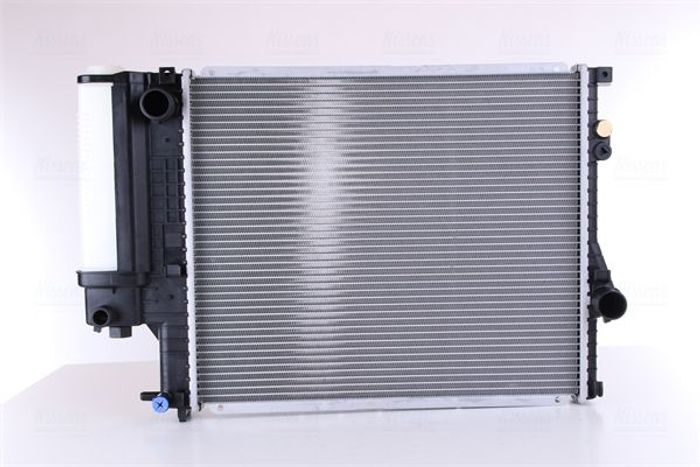 Kühler Motor passt zu: BMW 5 (E39) 2.0/2.5/2.8 09.95-06.03