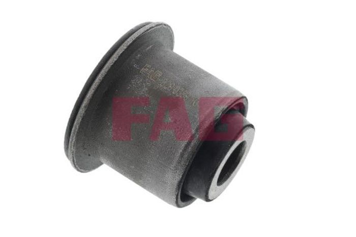 Silentblock der Schwinge vorne hinten/vorne L/R (14x37,3x45 mm) passt zu: DAC...