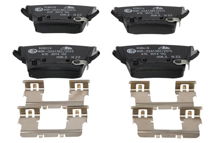 Bremsbelagsatz hinten (mit Extras), passt zu: CHRYSLER 300C; DODGE CHALLENGER...