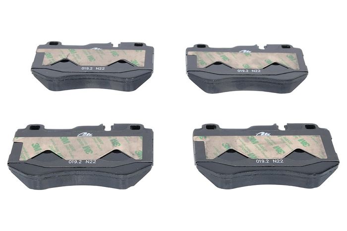 Bremsbelag Keramik vorne , passt zu: MERCEDES C (A205), C (C205), C (W205), C...