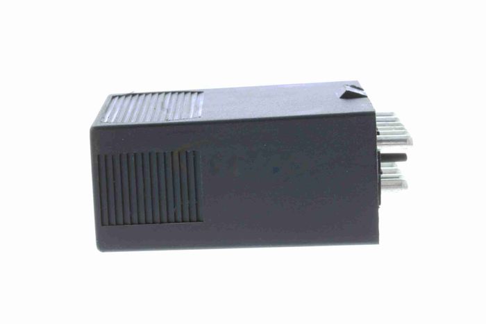 Relais der Kraftstoffpumpe passt zu: MERCEDES G (W463), S (C126), S (W126) 3....