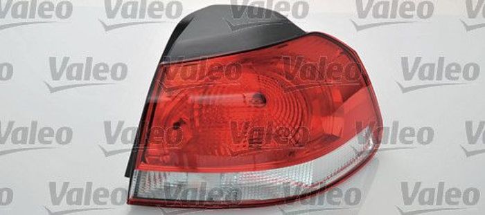 Lampe hinten R (äußerer Teil, glasfarbe rot) passt zu: VW GOLF VI Hatchback 1...