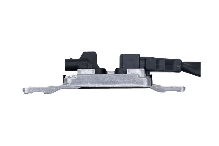 NOx-Sensor passt zu: PORSCHE CAYENNE; VW TOUAREG 3.0D 01.10-05.18